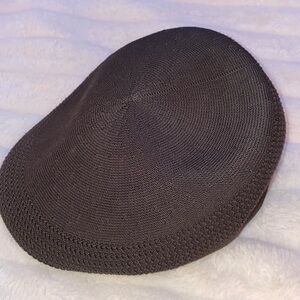 Kangol Men’s Unisex Classic Tropic Iconic 507 Ventair Cap “cliff” color preowned